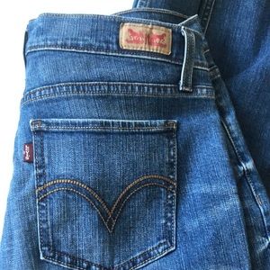 Levi’s 524 too super low jeans